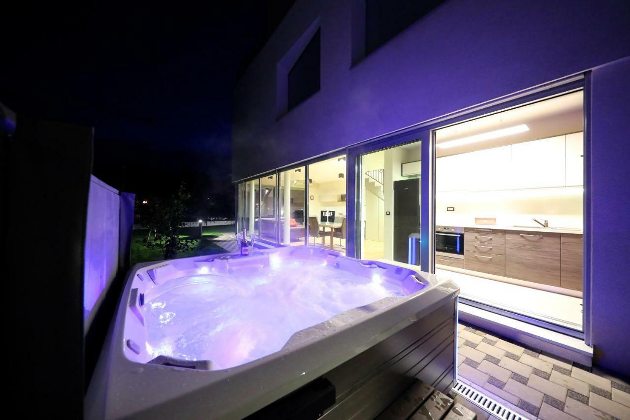 Caisa- Luxury Apartment 20 M From The Sea Zadar Exterior photo